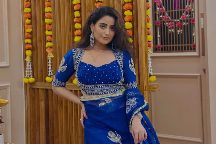 नील भट्ट की गैरमौजूदगी ने खड़े किए सवाल