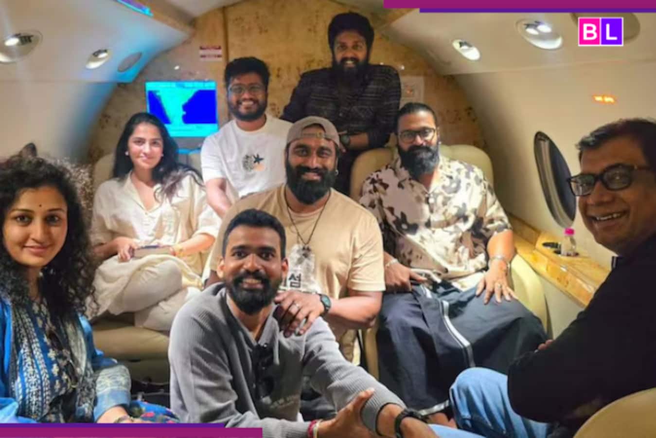 Kantara Capítulo 1 Pose con Rishab Sethi Rukmini Vasanta, Prakti Sethi en fotos virales