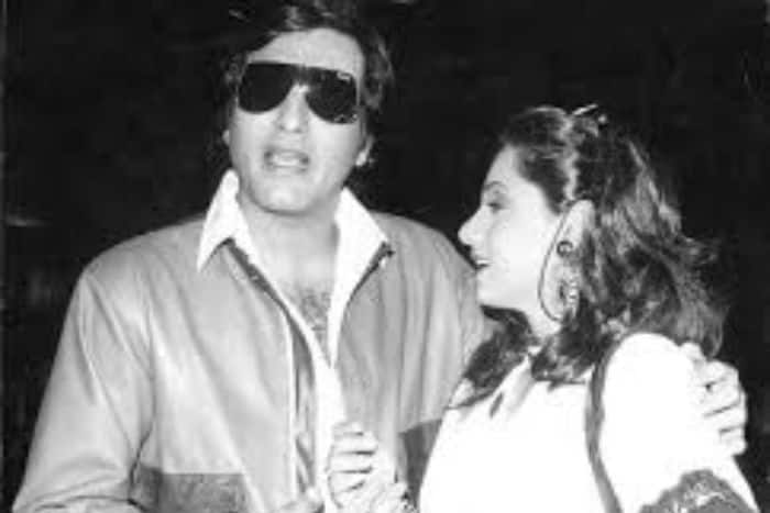 entertainment Vinod Khanna and Dimple Kapadia bold film