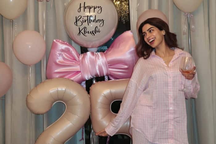 Khushi Kapoor’s pink-themed birthday bash