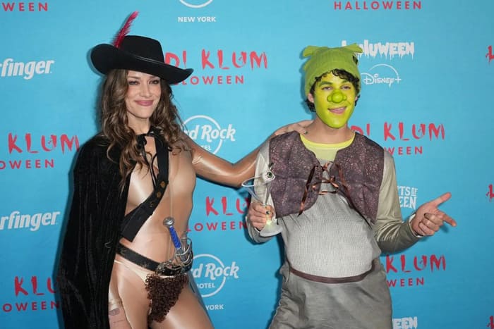 entertainment Darren Criss and Mia Swier entertainment Darren Criss and Mia Swier