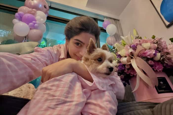 Where is Vedang Raina?