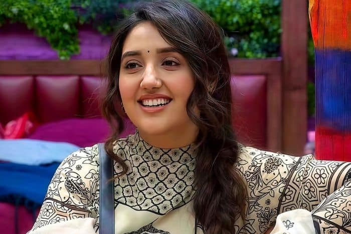 Total income touches ₹84 lakh