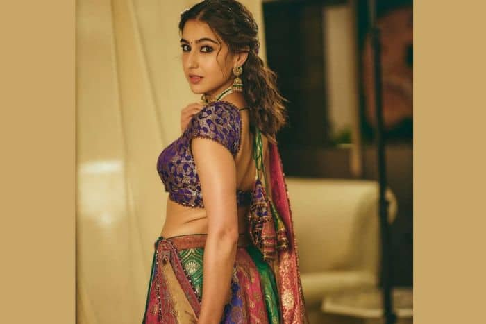 बनारसी फैब्रिक के साथ बनाएं ब्रेडेड मैसी हेयरस्टाइल