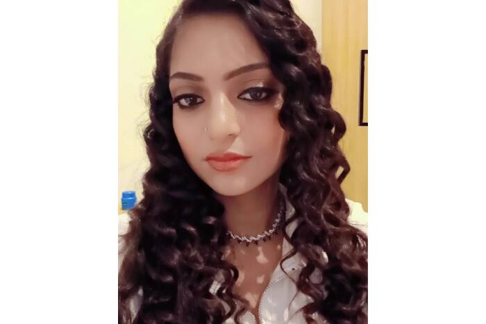 मोनालिसा एक्टिंग की दुनिया में बढ़ रहीं आगे