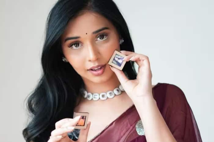 An army of 800 staff and 150 bodyguards