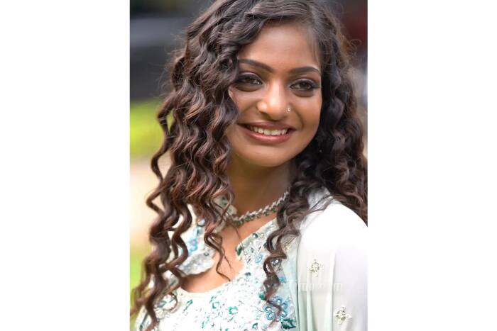 मोनालिसा के ट्रांसफॉर्मेशन ने खींचा ध्यान