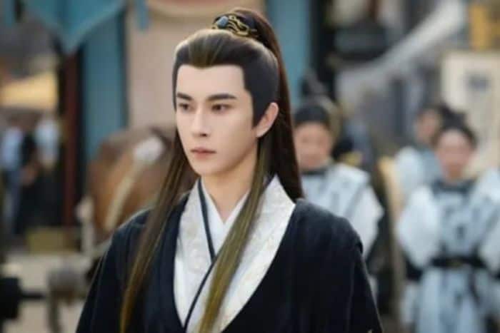 Who is Zhang Yan and how is she related to Yu Menglong?