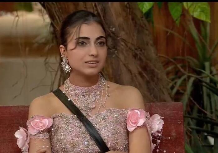 फरहाना भट्ट को मिला चौथा स्थान