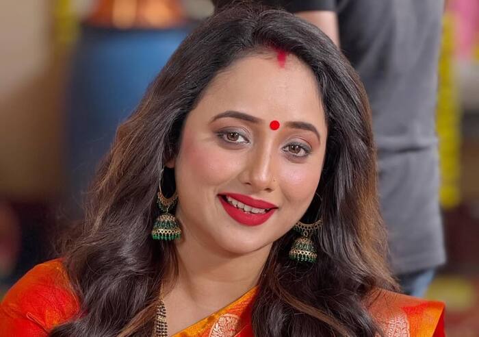 दुल्हन की तरह सजीं रानी चटर्जी