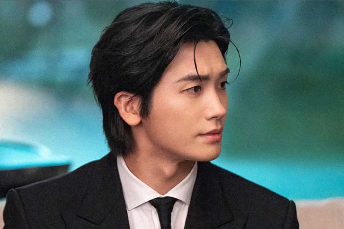 Park Hyung-Sik (Buried Hearts)