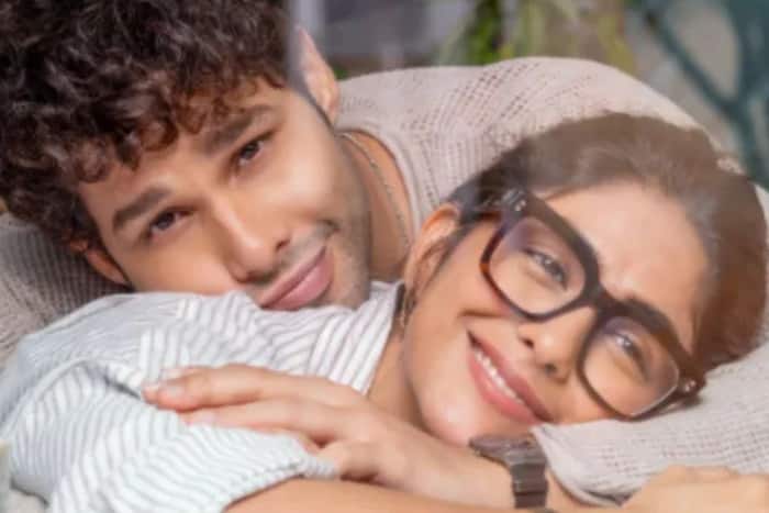 Do Deewane Shehar Mein