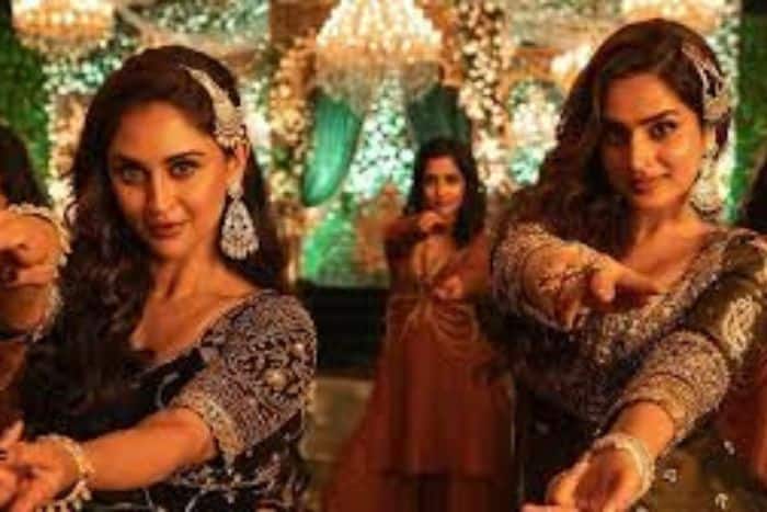 Who are the actresses in Dhurandhar’s Shararat song?