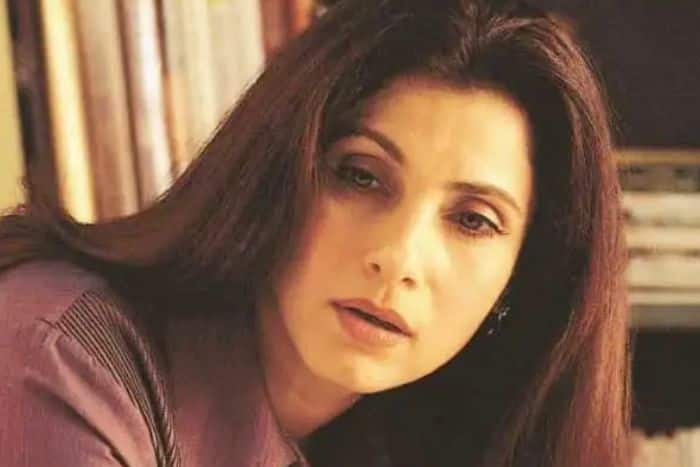 डिंपल कपाड़िया भी बाप-बेटे के साथ हो चुकी हैं रोमांटिक