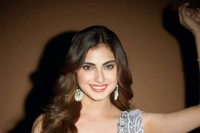 Farrhana Bhatt and Pranit More equation