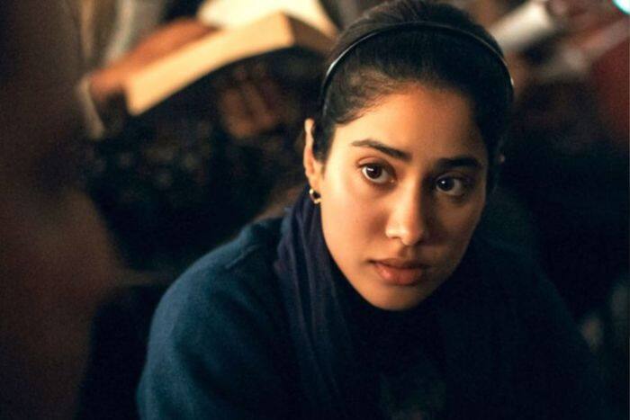 टॉप 7 की लिस्ट में जान्हवी को मिली 7th पोजीशन