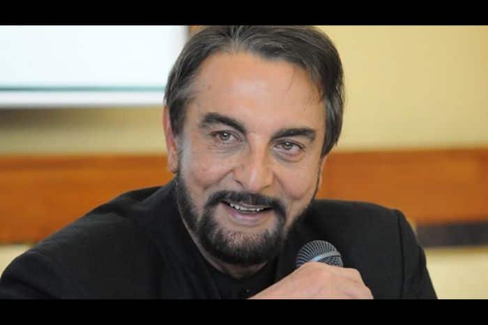 शोहरत बनी कबीर की पर्सनल लाइफ में कयामत!