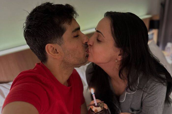 पत्नी के लिए प्यार, ऐसे हर कदम पर बनी सहारा