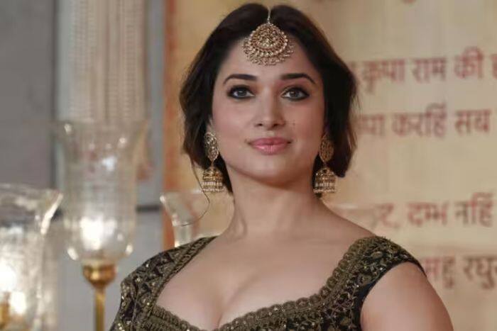 Tamannaah Bhatia की डेब्यू फिल्म कौन सी है?