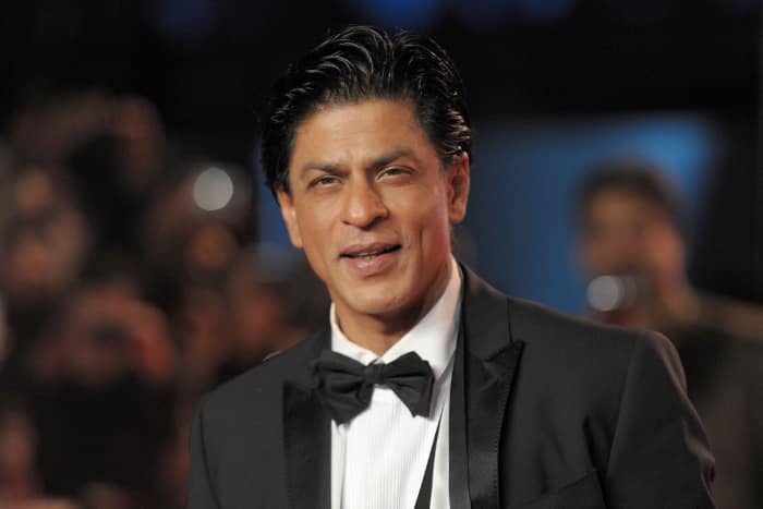 शाहरुख खान की इस तरह होती है कमाई