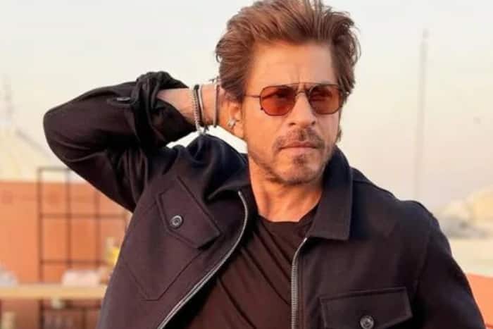 शाहरुख खान के पास कई महंगी गाड़ियां