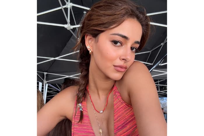 अनन्या पांडे को किया गया ट्रोल