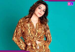 लाइव कॉन्सर्ट के दौरान स्टेज पर कनिका कपूर संग शख्स ने की गंदी हरकत, वीडियो देखकर आ जाएगा गुस्सा