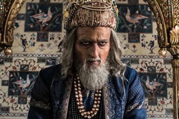 अक्षय खन्ना ने किया औरंगजेब का रोल