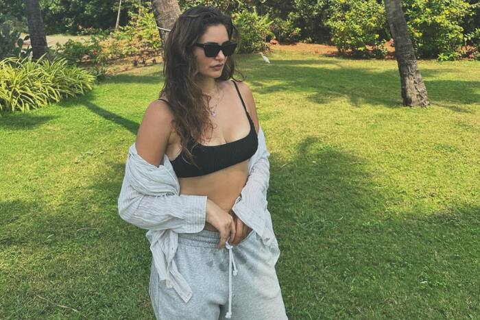 गैब्रिएला डेमेट्रिएड्स की है अच्छी फॉलोइंग