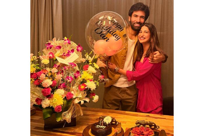 अहाना कुमरा ने शेयर की तस्वीरें