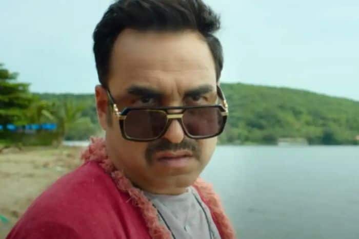 Pankaj Tripathi in Metro In Dino