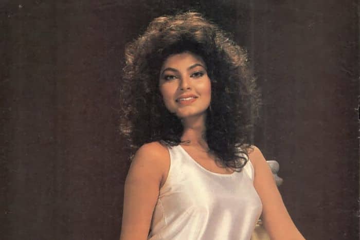 When did Kimi Katkar start her career?