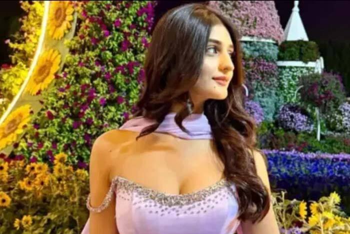 पायल गेमिंग के सपोर्ट में उतरे फैंस