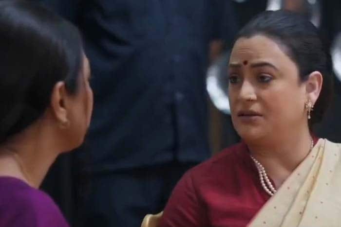 अनुपमा को होने वाला है रजनी पर शक