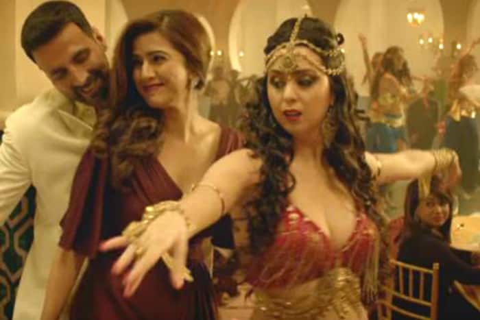 Dil Cheez Tujhe Dedi from Airlift