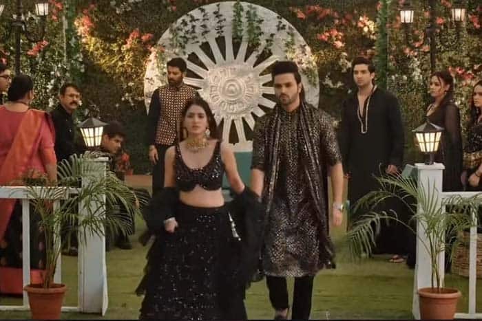 चॉल में जिंदगी काटेगी तुलसी