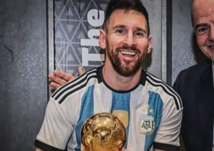 Does  Lionel Messi  get income from Instagram?