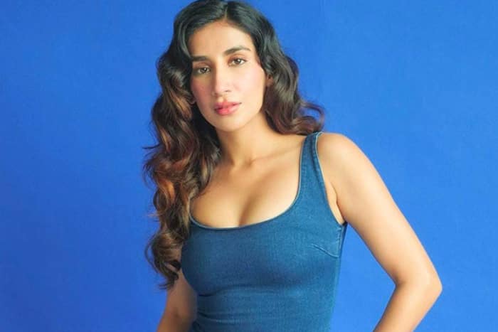 पारुल गुलाटी