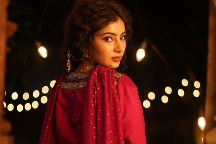 सारा ने फैंस का जीता दिल, लुटा रहे प्यार