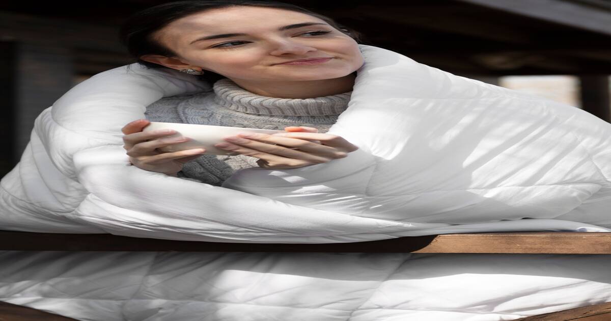 Heavy Winter Blanket for Maximum Warmth Heavy Winter Blanket for Maximum Warmth