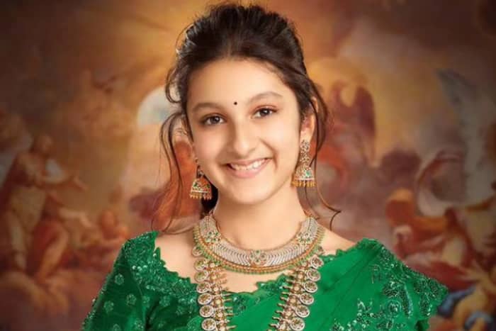 What did Sitara Ghattamaneni do with the 1 crore fees?