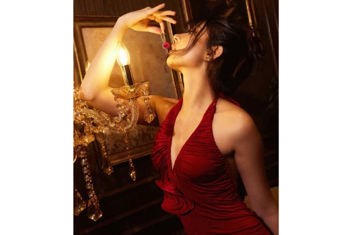 सारा अर्जुन ने रणवीर सिंह की पत्नी का किया रोल