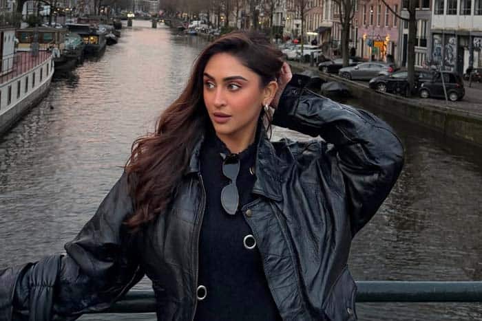 टीवी से बॉलीवुड स्टार बनीं क्रिस्टल डिसूजा