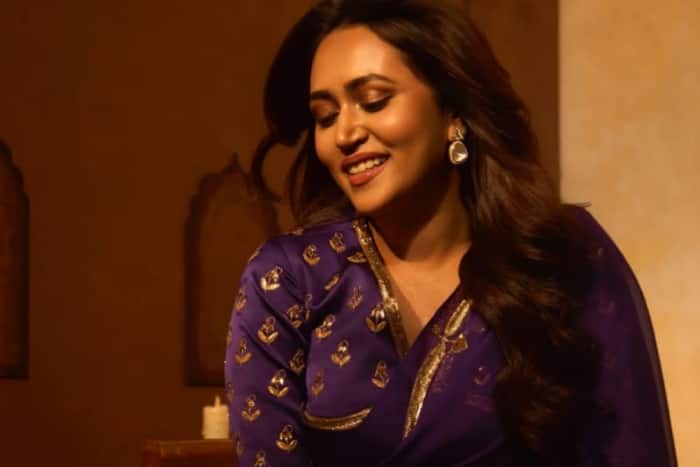 सान्विका की साड़ी वाली फोटोज