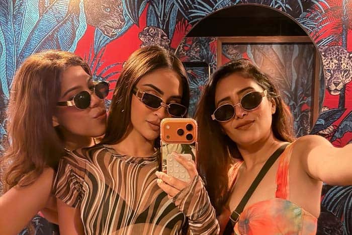 वायरल हो रहा है क्रिस्टल डिसूजा का गाना