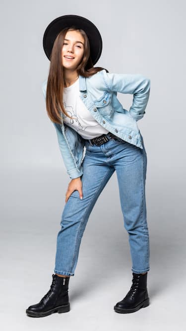 Women’s Classic Blue Denim Jeans with Perfect Fit