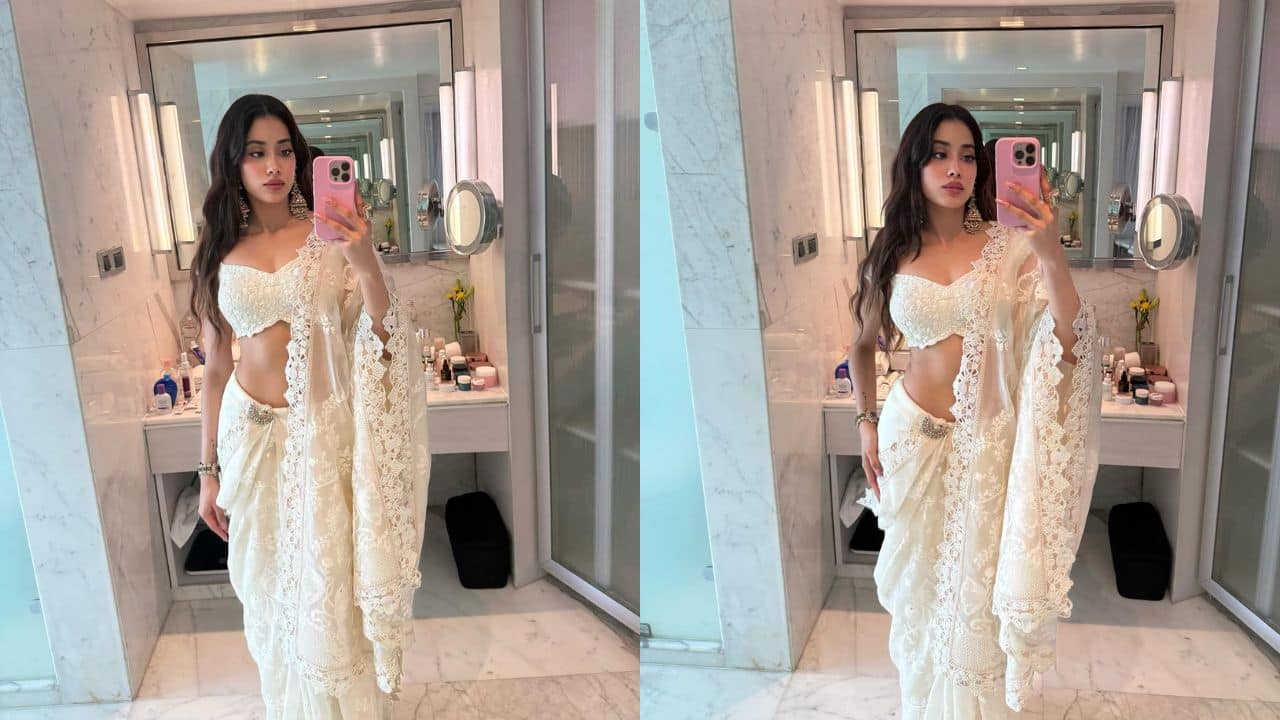 Peddi: ट्रेडिशनल पल्लू को गोली मार Janhvi Kapoor ने साड़ी को दिया न्यू लुक, केप-स्टाइल ड्रैपिंग देख आप भी कह उठेंगी 'वाह'!