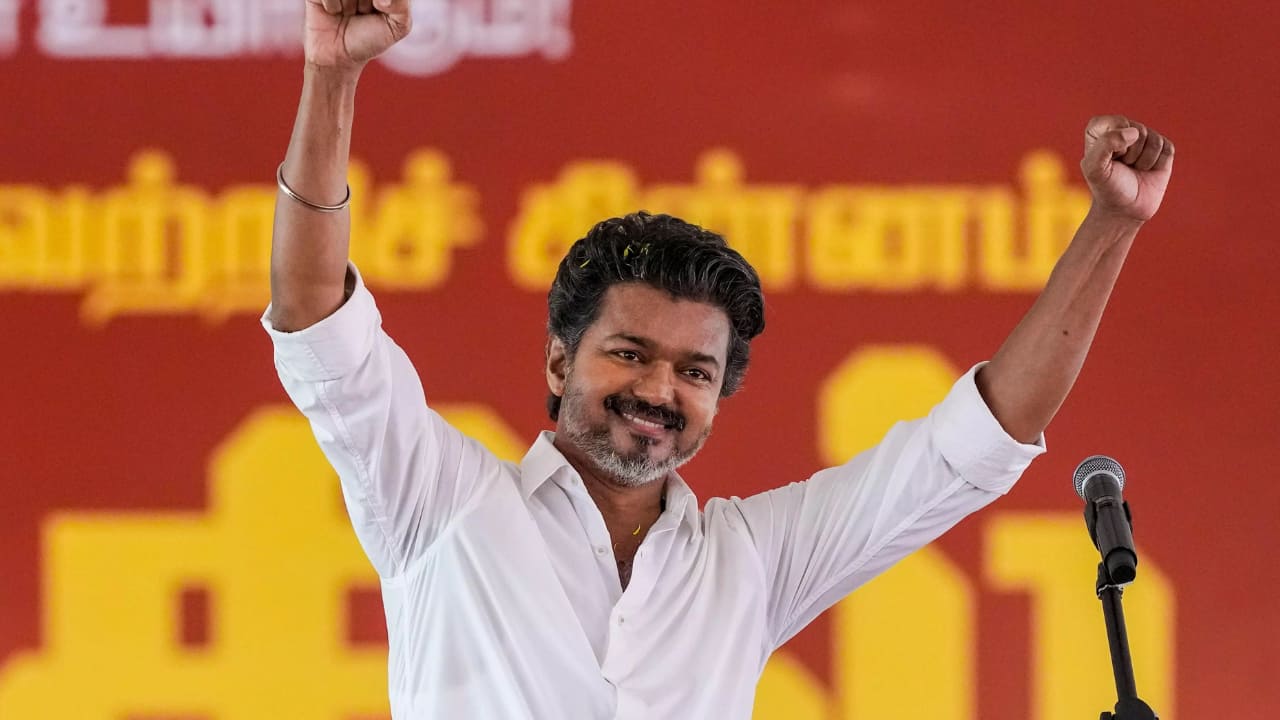 Thalapathy Vijay Net Worth: 600 करोड़ रुपये की नेटवर्थ के मालिक हैं थलापति विजय, इतना है एक्टर का बैंक बैलेंस!