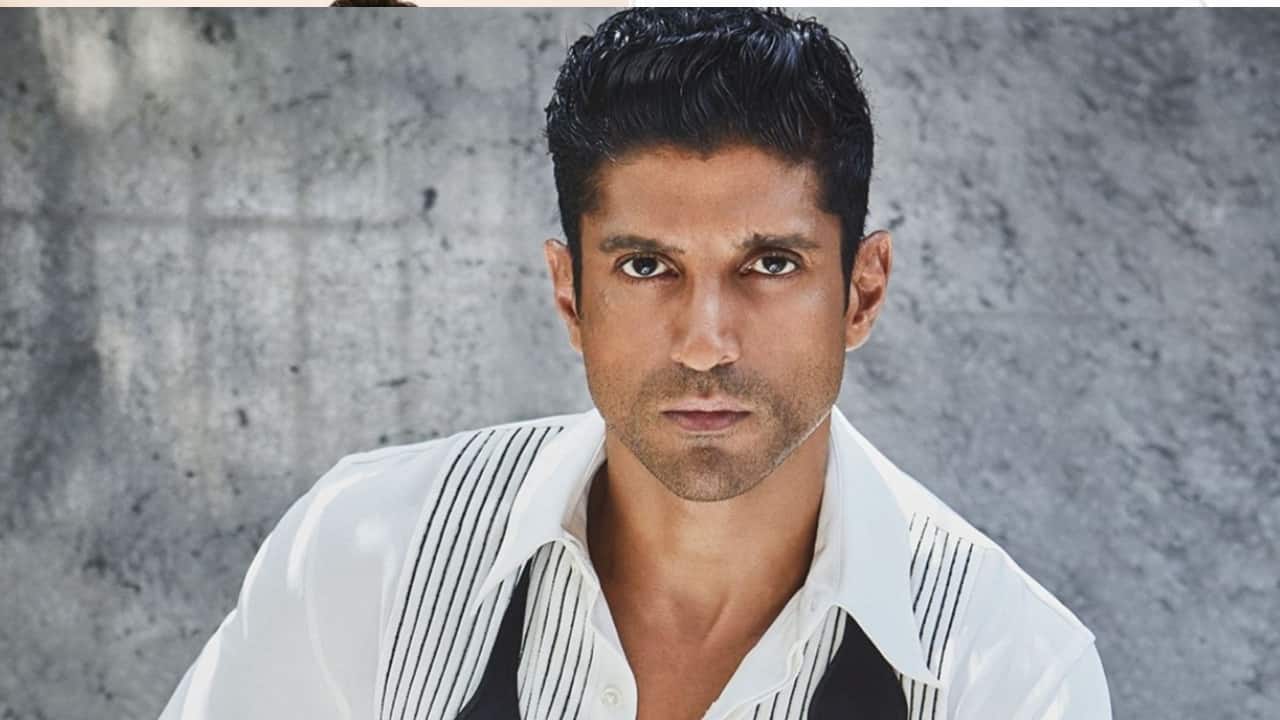 Farhan Akhtar SPOTTED in Mumbai, dodges cameras amid Don 3 row with Ranveer Singh