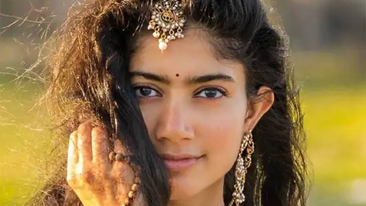 bollywoodlife.com photo